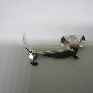 Jewelry - Wiener Dachshund Dog Pin/Brooch Jewelry - Wiener Dachshund Dog Pin/Brooch